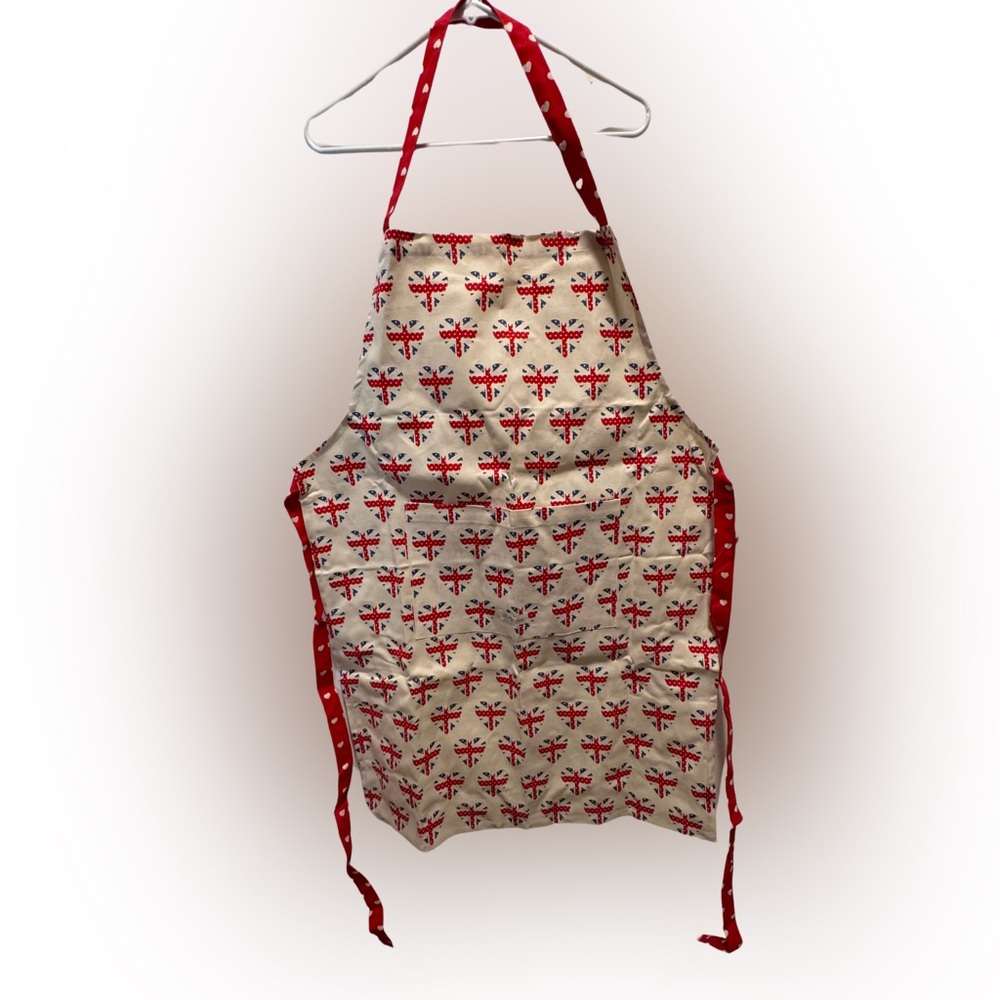 🆕 Union Jack Bib Apron, with large pocket, loop neck with ties at the waist